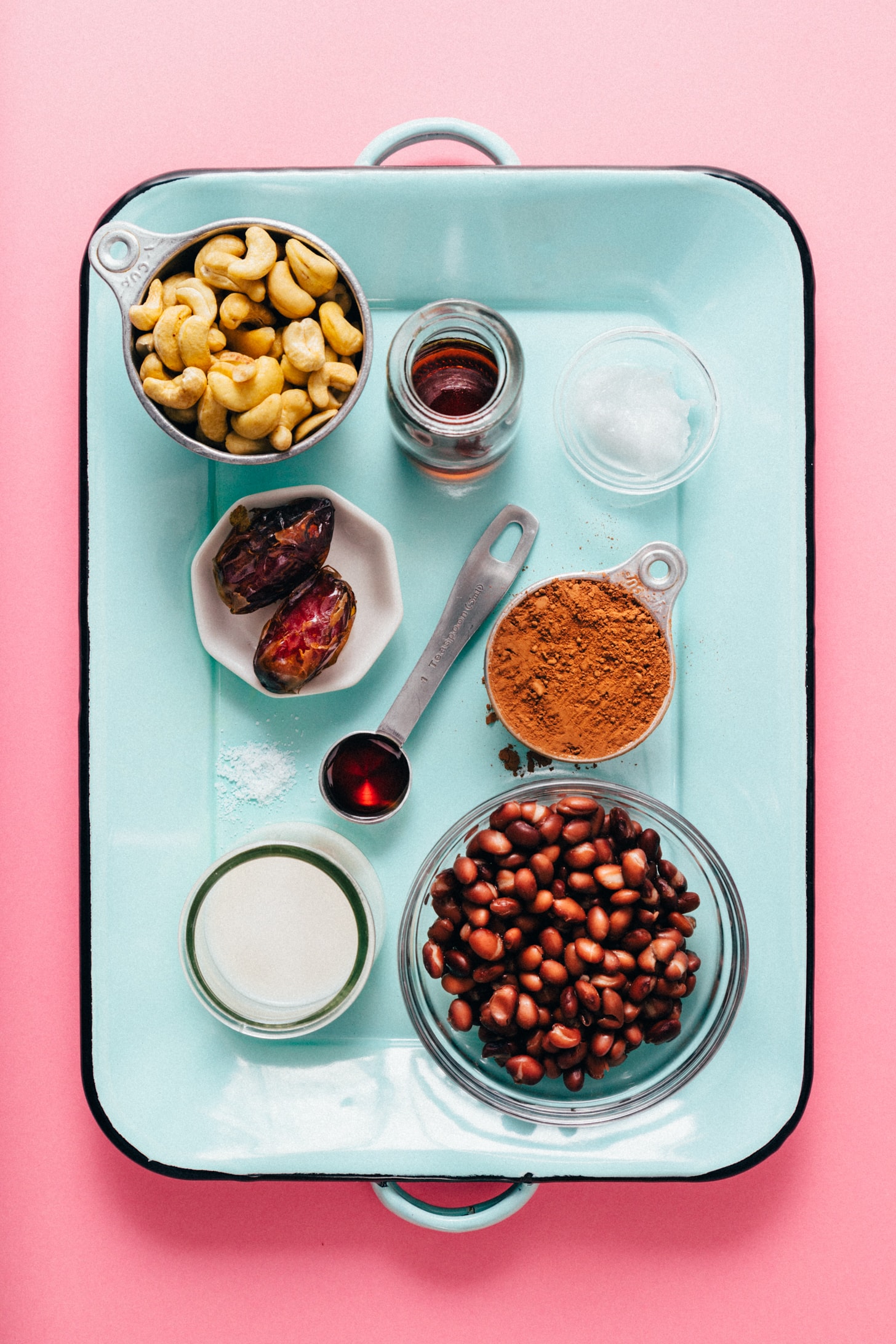 Tray with ingredients for making our delicious Vegan Chocolate Protein Pudding