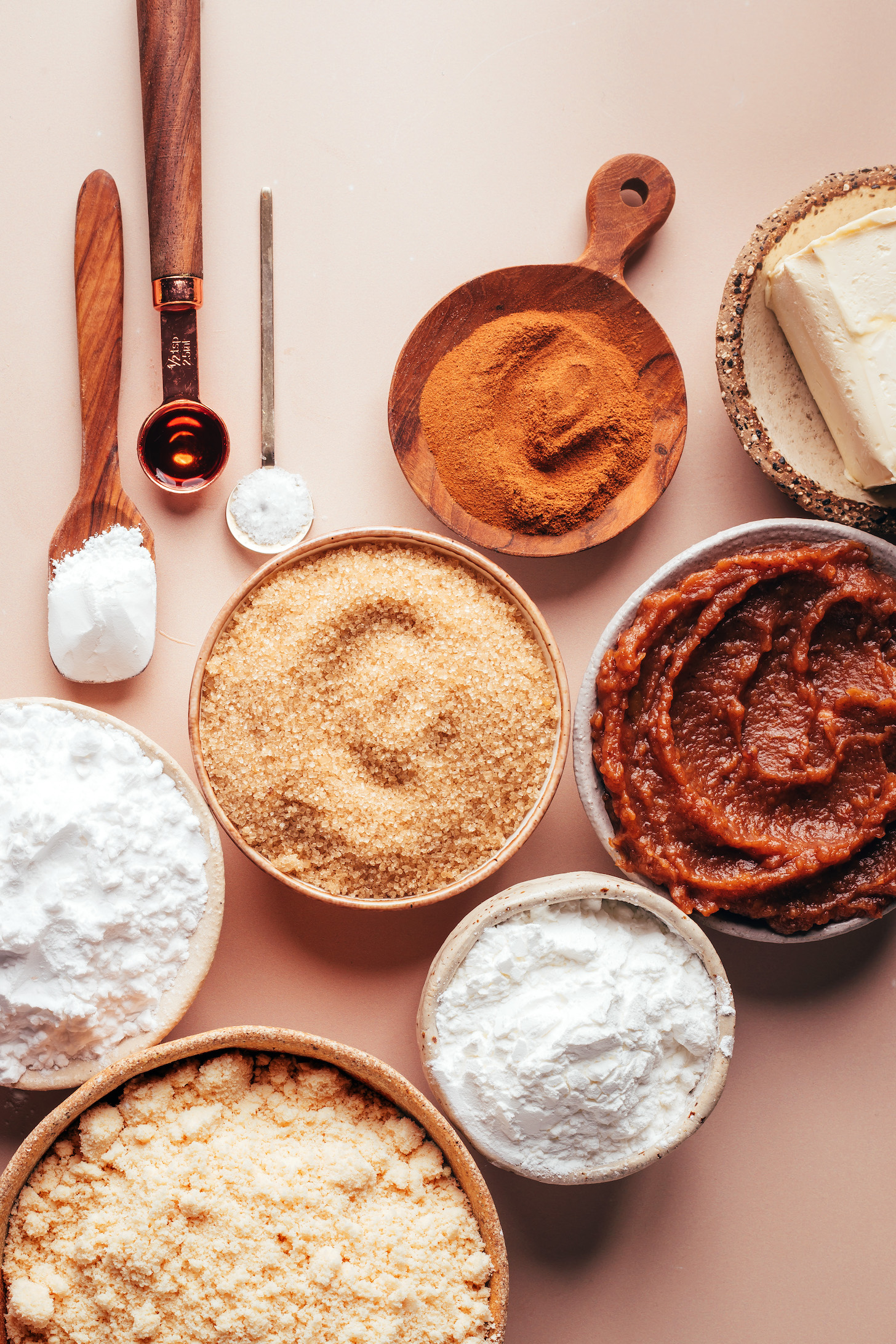 Almond flour, potato starch, arrowroot flour, cane sugar, apple butter, vegan butter, cinnamon, salt, baking powder, and vanilla